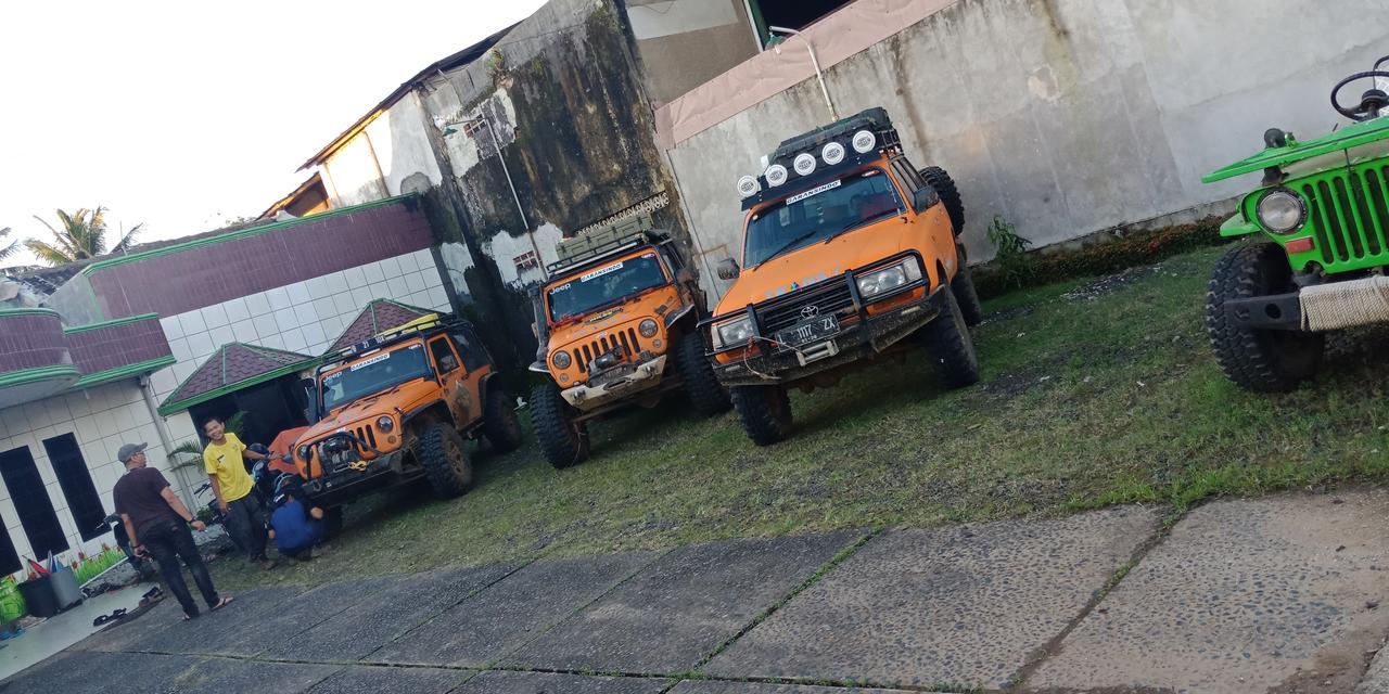 Hotel Gbs Malingping エクステリア 写真